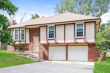 1005 NE 104th Terrace Kansas City, MO 64155